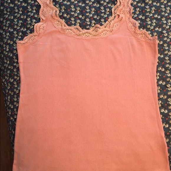 3 Sigrid Olsen tanks size L - Picture 2 of 8